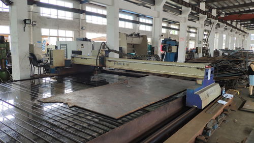 专业的耐磨板加工厂什么样,上海志琪带你参观Hardox耐磨板切割加工全过